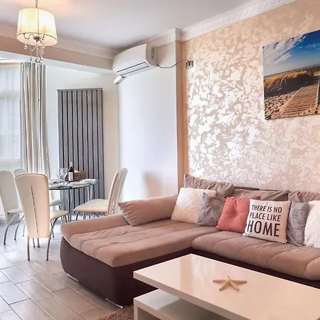 Panoramic 39 Frontal Sea View 2 Bedroom Apartament *